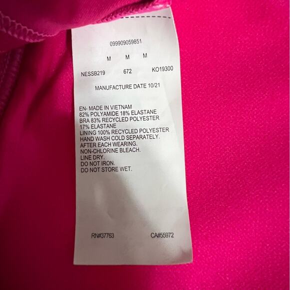 Nike Essential Layered 2-in-1 Tankini Top Size Medium - Picture 8 of 10